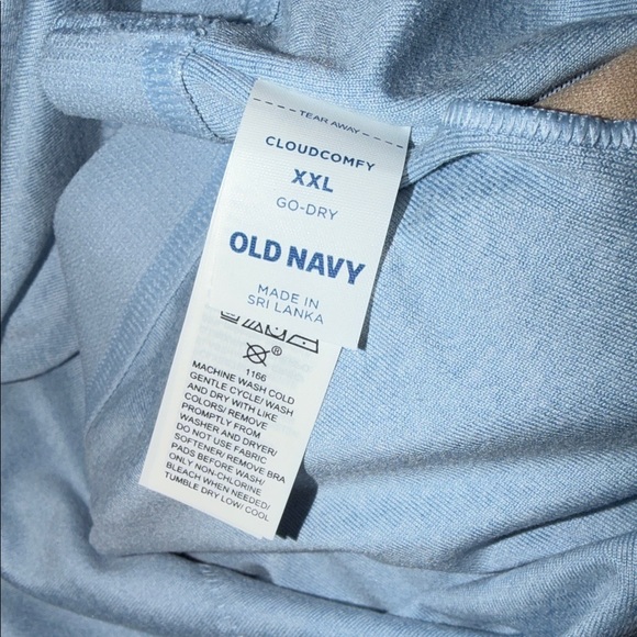 Old Navy Women's Sky Blue Active Crop Top - Picture 4 of 4